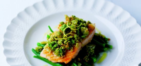 Smażony łosoś z pesto