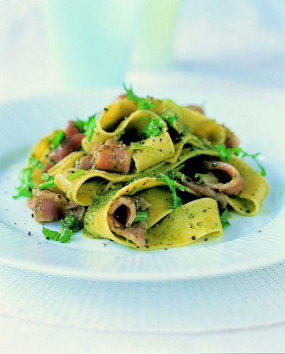 Pappardelle z pesto i tuńczykiem